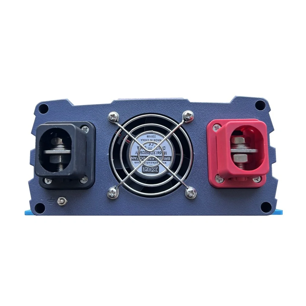 Měnič napětí Carspa P1000-12/24-25, 12/24V, 230V, USB, 1000W čistá sinusovka